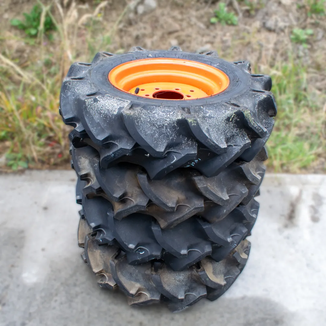 Bridgestone 180/85 D12 Tyre Set