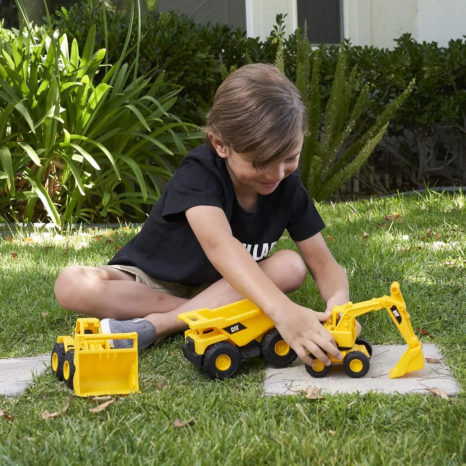 CAT Construction Vehicles Mini Crew 3 Pack-Dump Truck, Wheel Loader, & Excavator